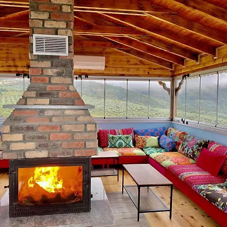 فيلة Splendid And Peaceful Chalet With Nature View In Iznik, Bursa Esadiye